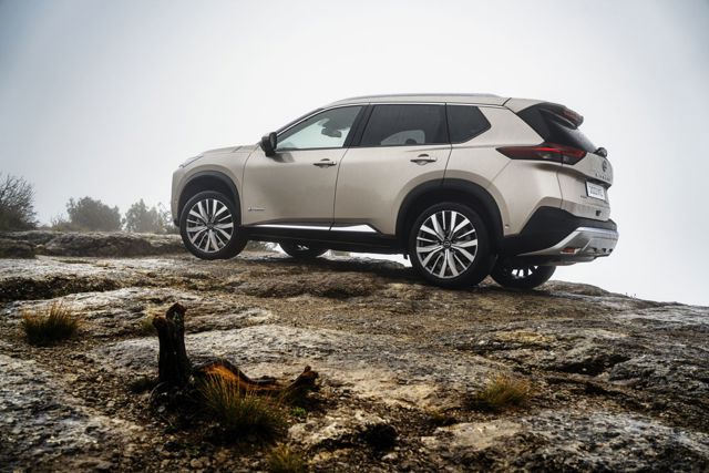 Nissan X-Trail foto 4