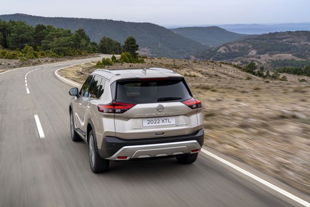Nissan X-Trail foto 12