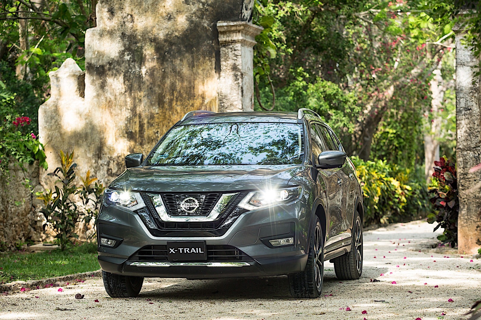 Nissan X-Trail photo 8