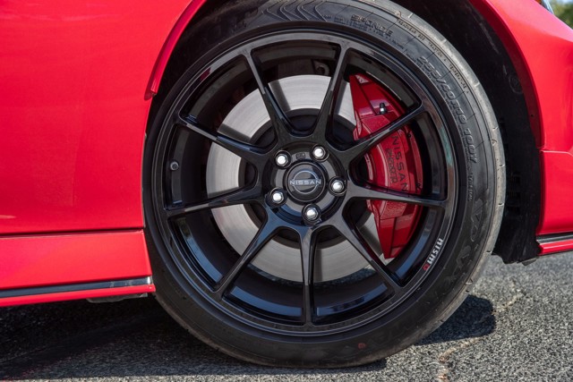 Nissan Z photo 11