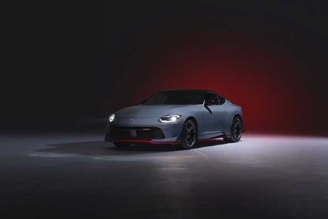 Nissan Z photo 12