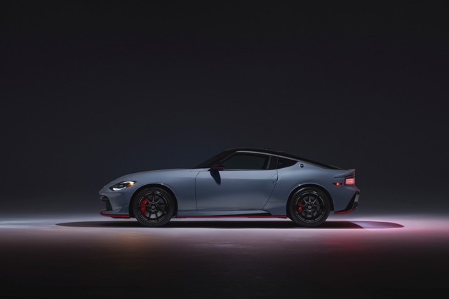 Nissan Z photo 14