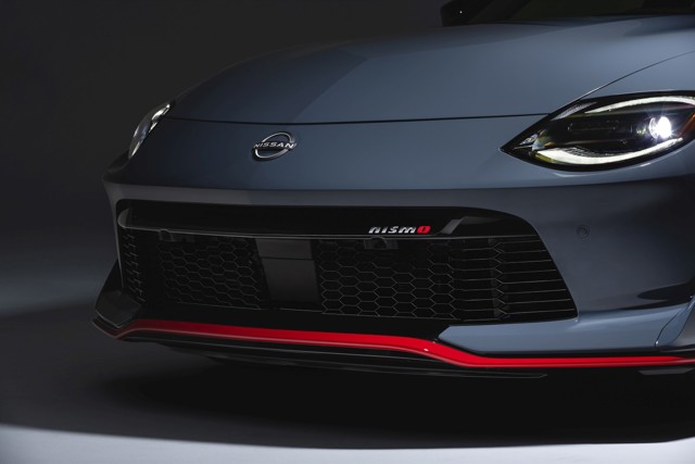 Nissan Z photo 20