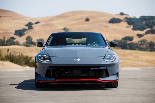 Nissan Z photo 27