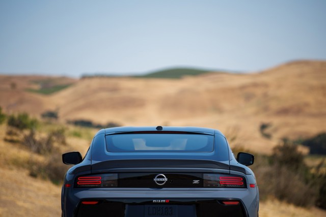 Nissan Z photo 28