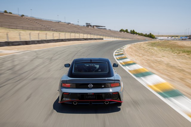 Nissan Z photo 35