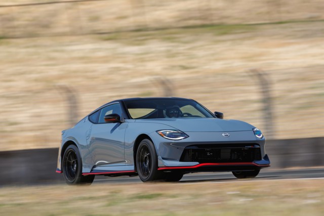 Nissan Z photo 41