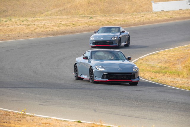Nissan Z photo 5