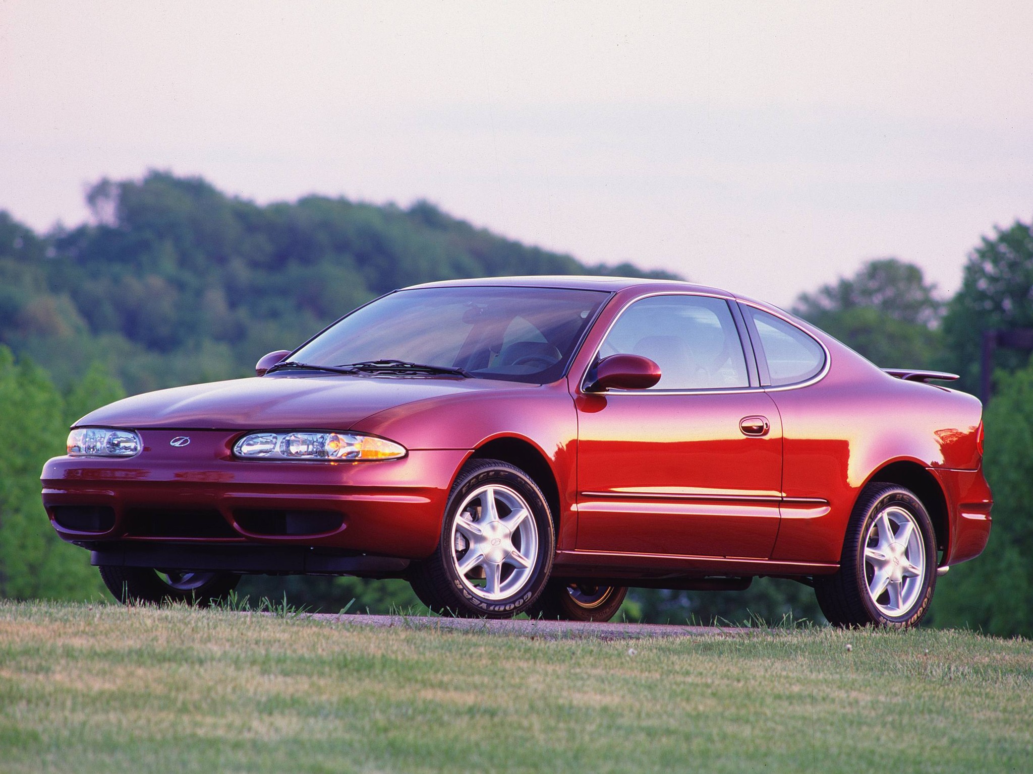 Oldsmobile Alero Coupe photo 14