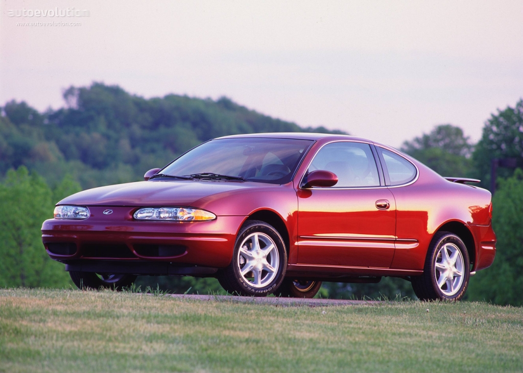 Oldsmobile Alero Coupe photo 3