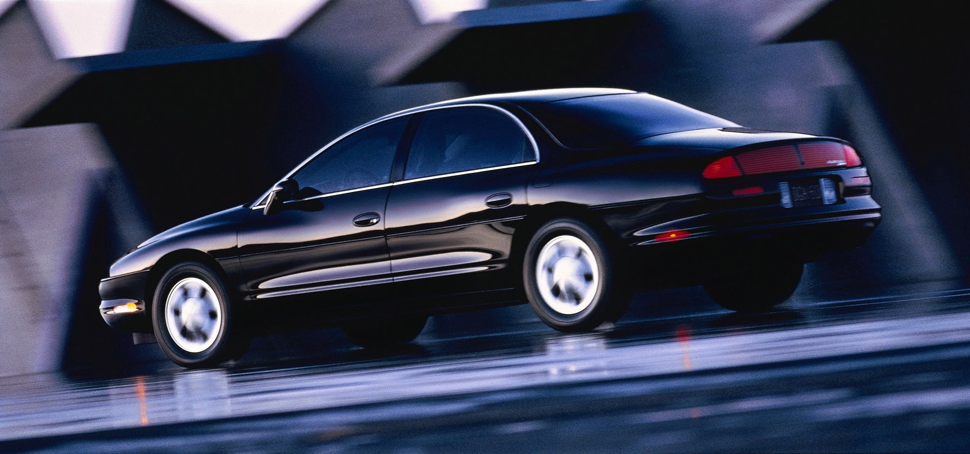 Oldsmobile Aurora photo 10