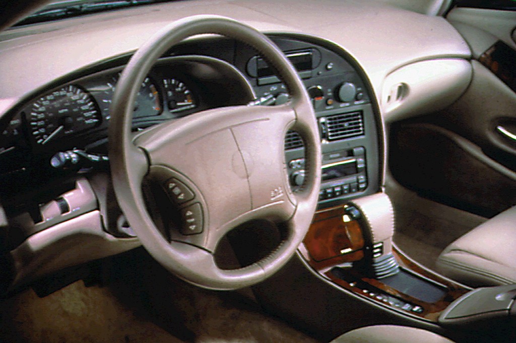 Oldsmobile Aurora photo 18