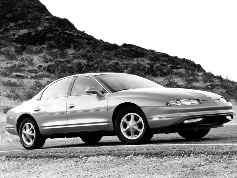 Oldsmobile Aurora photo 3