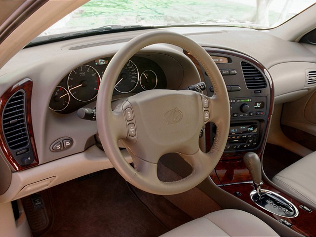 Oldsmobile Aurora photo 28
