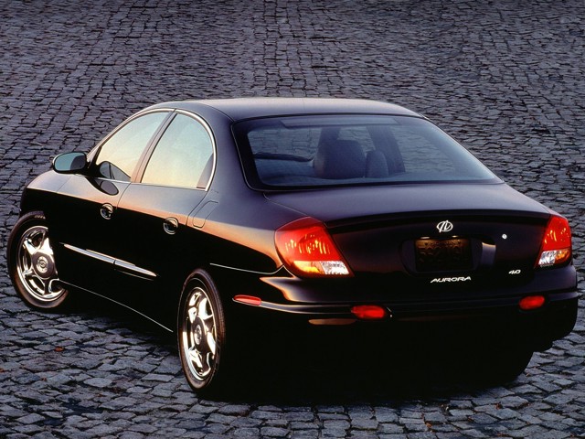 Oldsmobile Aurora photo 17