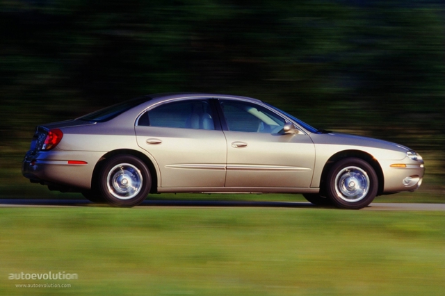 Oldsmobile Aurora photo 2