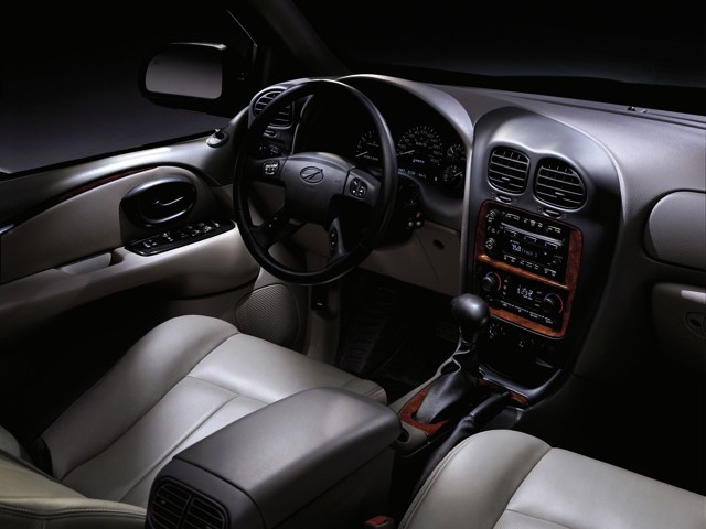 Oldsmobile Bravada photo 26