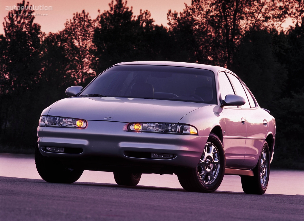 Oldsmobile Intrigue photo 2