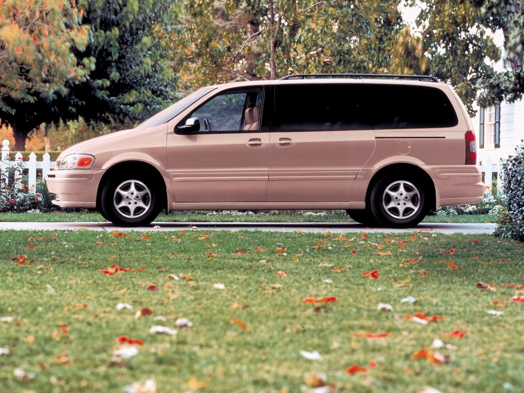 Oldsmobile Silhouette photo 8