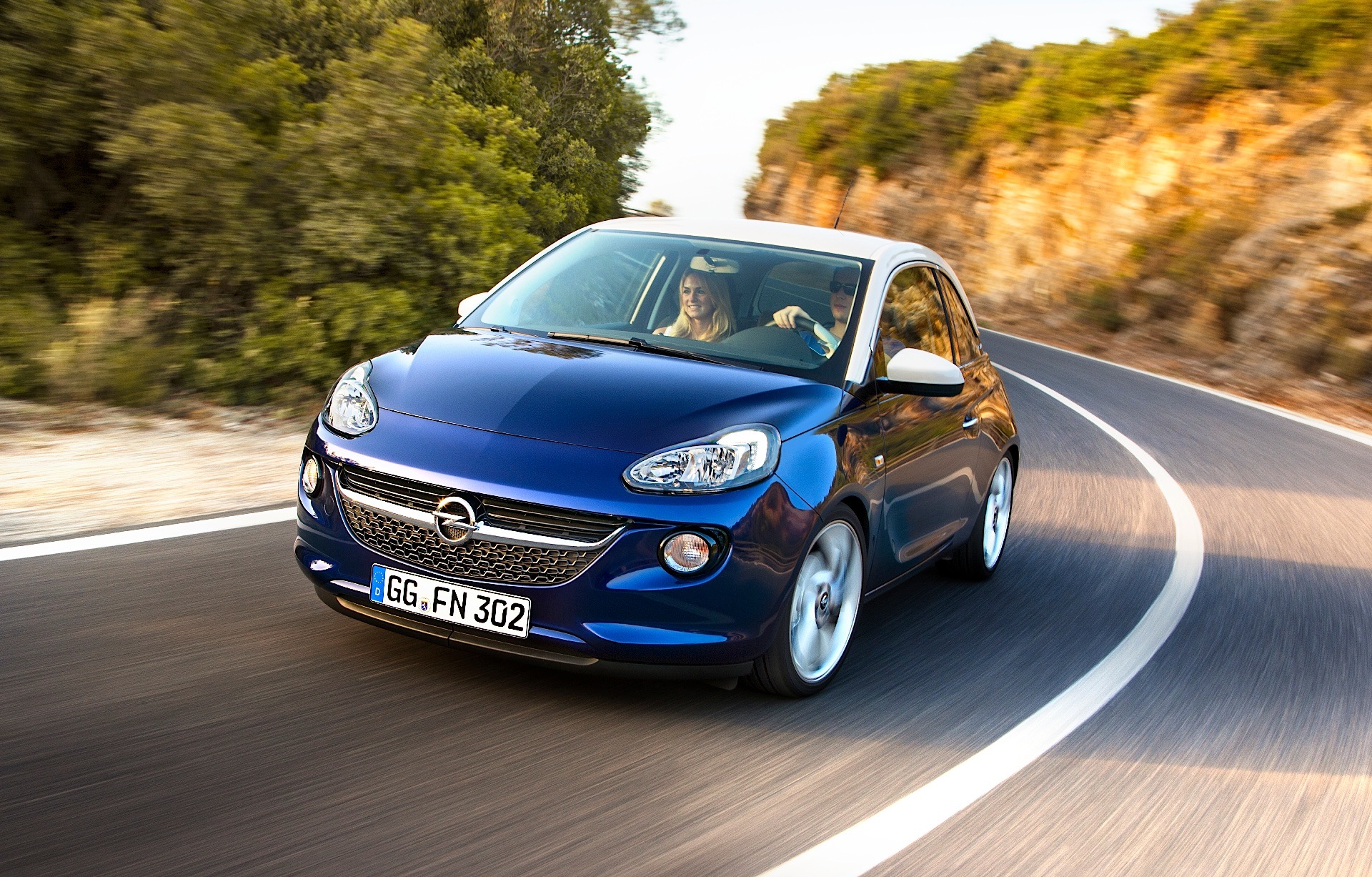 Opel Adam photo 23