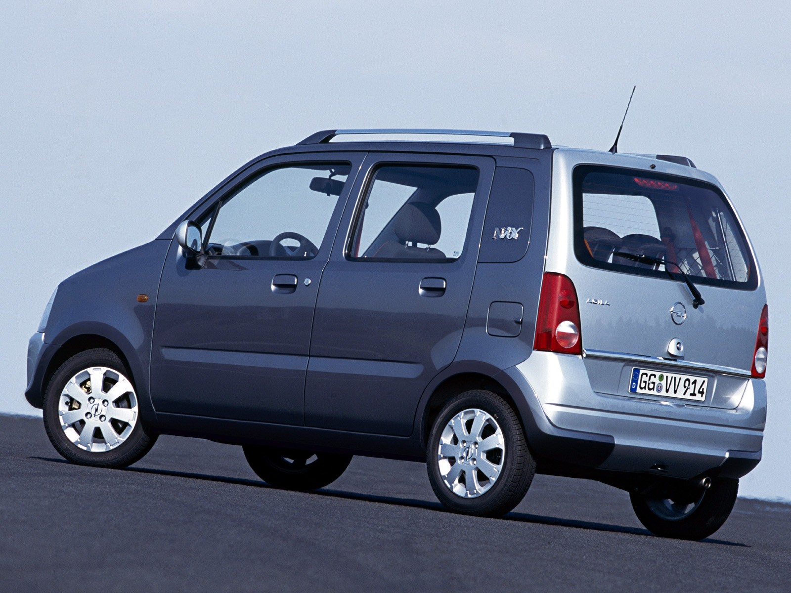 Opel Agila photo 8
