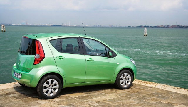 Opel Agila photo 23