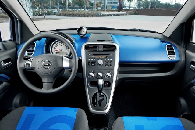 Opel Agila photo 52