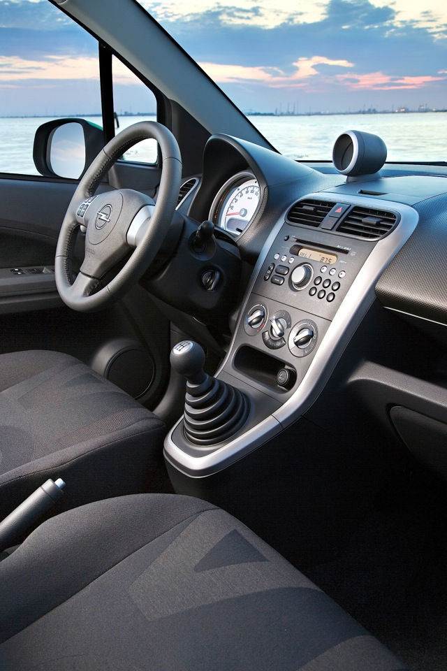 Opel Agila photo 57