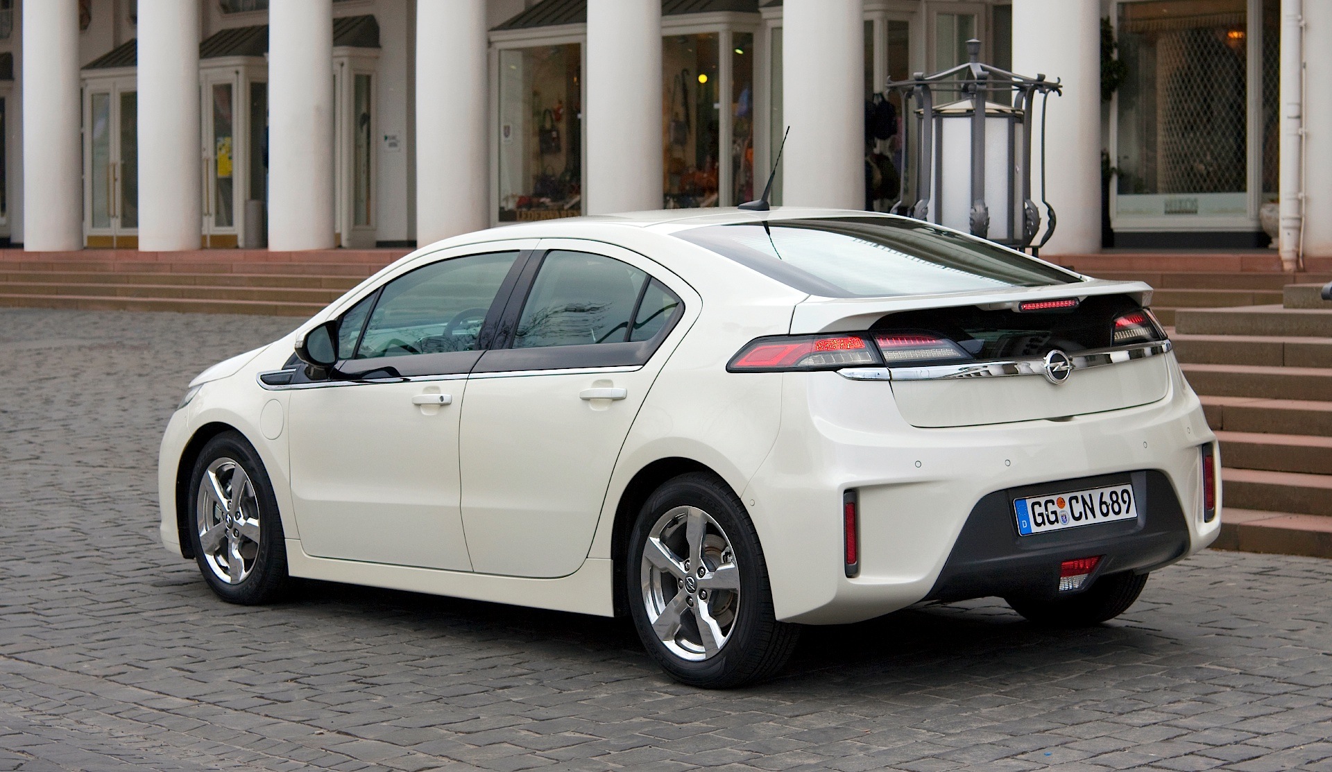 Opel Ampera photo 14