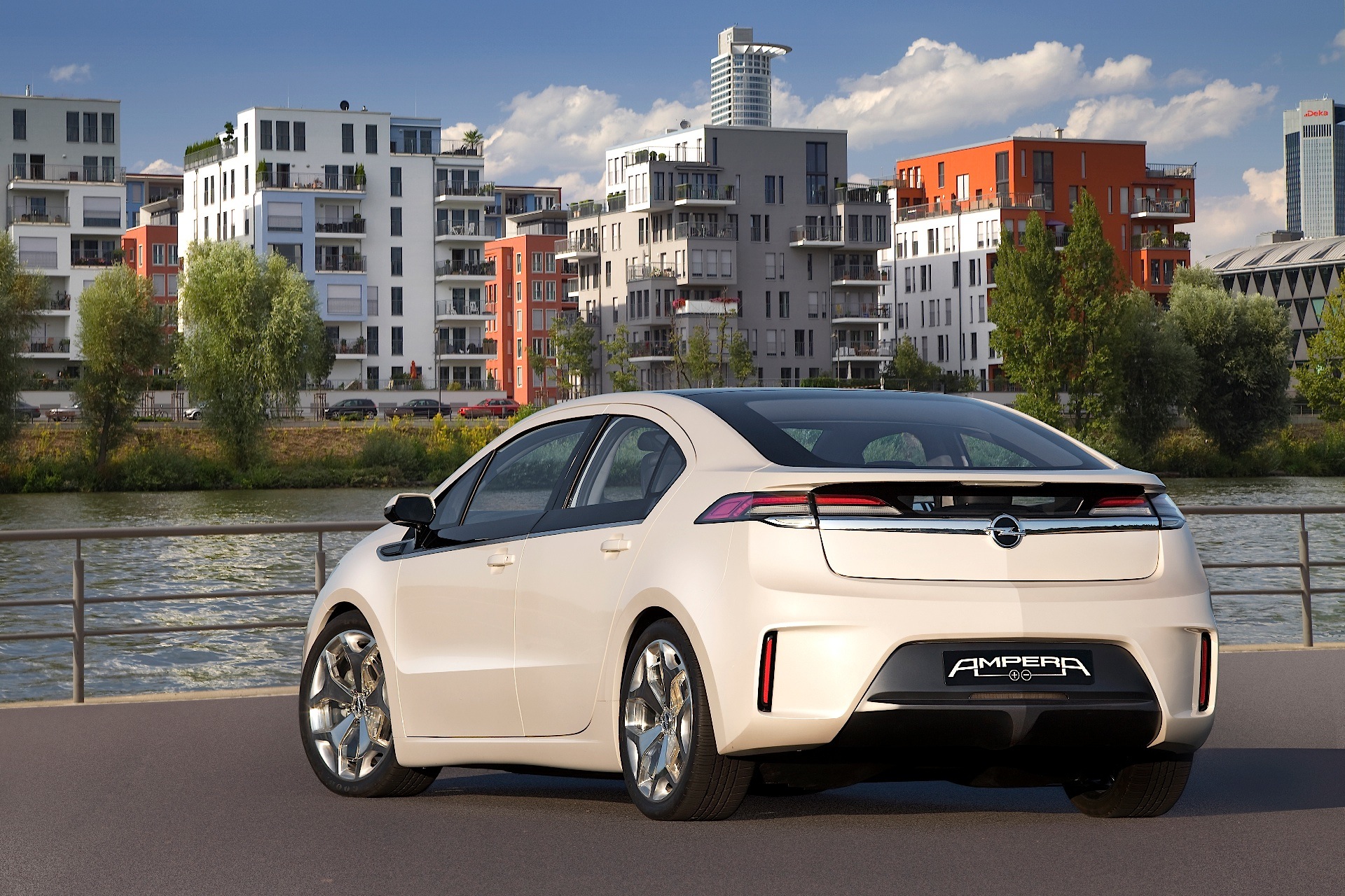 Opel Ampera photo 2