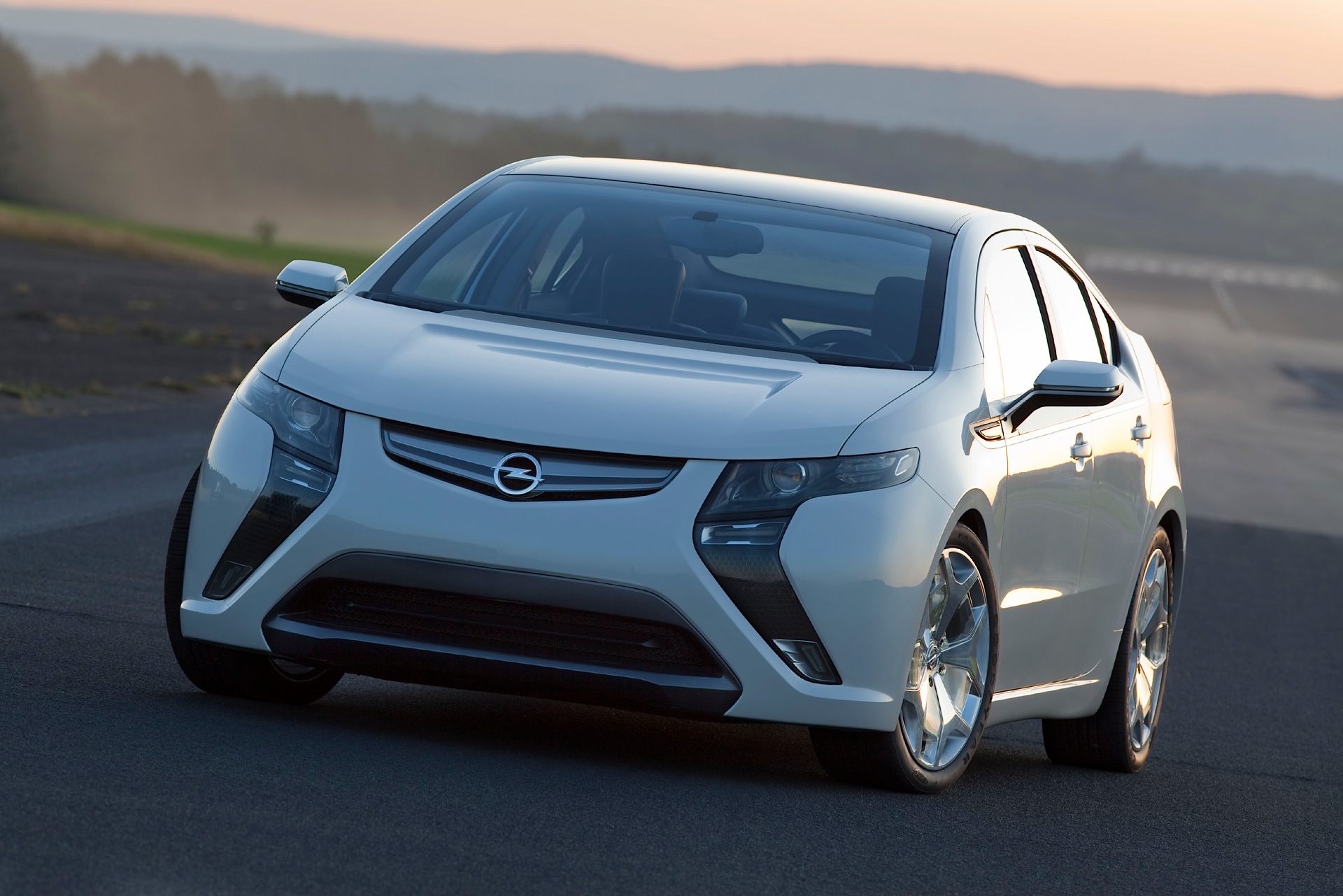Opel Ampera photo 3