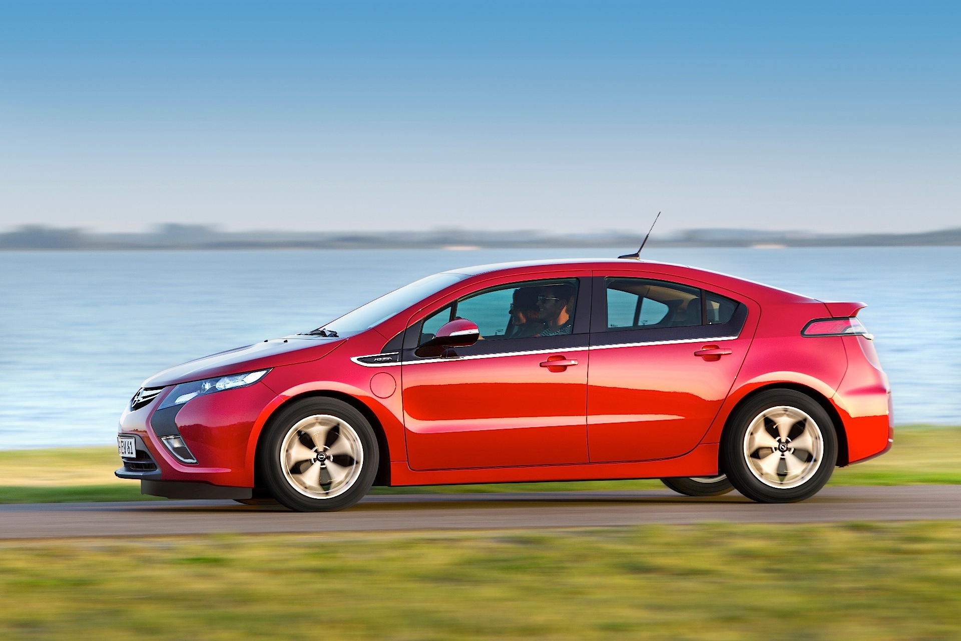 Opel Ampera photo 38