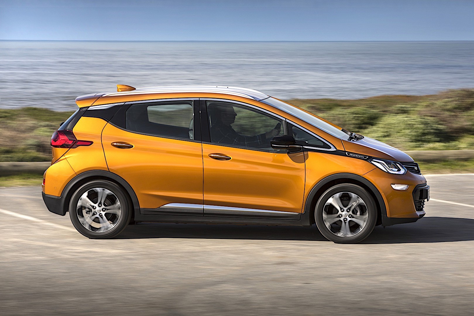 Opel Ampera photo 11