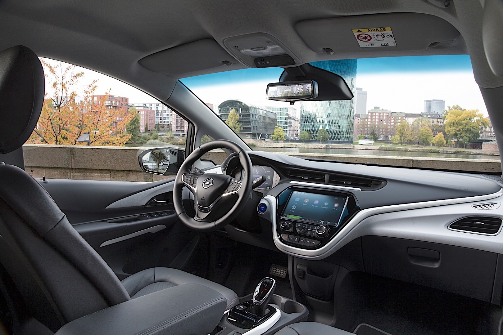 Opel Ampera photo 38
