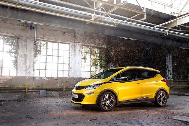 Opel Ampera photo 18