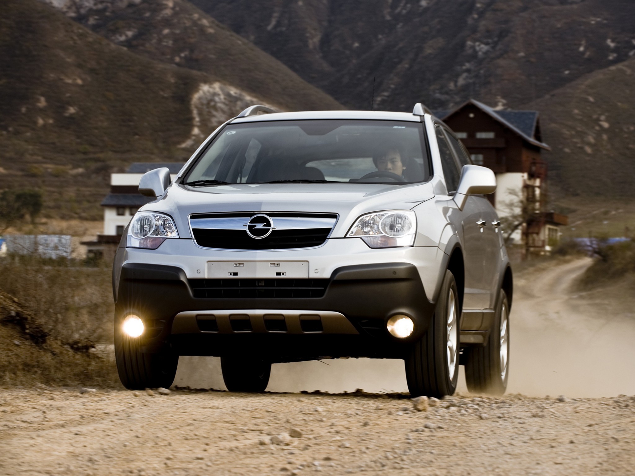 Opel Antara photo 16