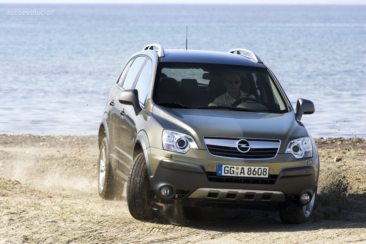 Opel Antara photo 2