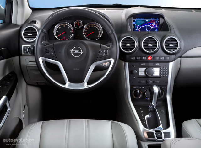 Opel Antara photo 26
