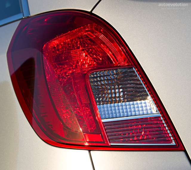 Opel Antara photo 5