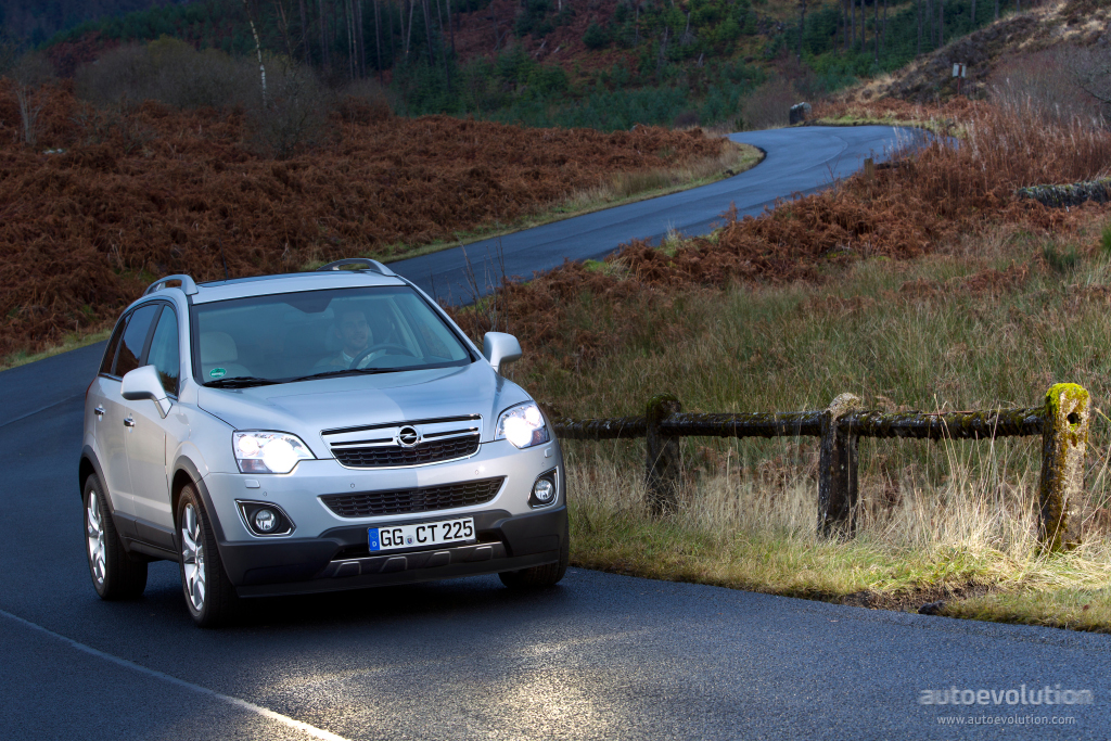 Opel Antara photo 7