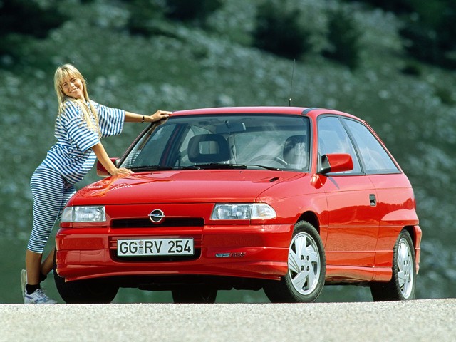 Opel Astra 3 Doors photo 9