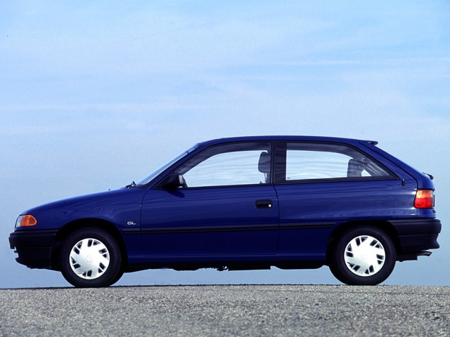 Opel Astra 3 Doors photo 18
