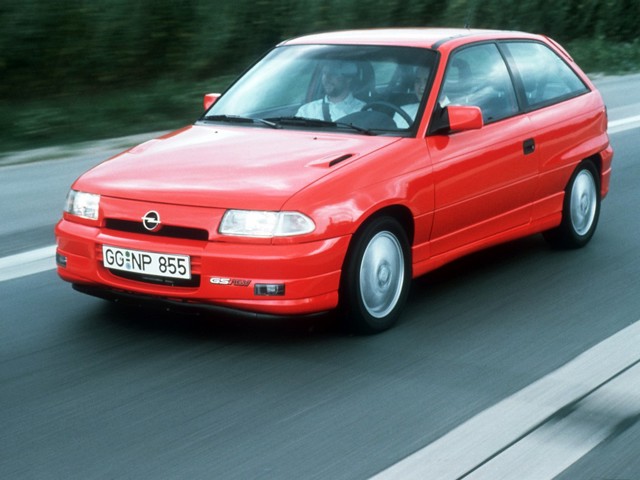 Opel Astra 3 Doors photo 3