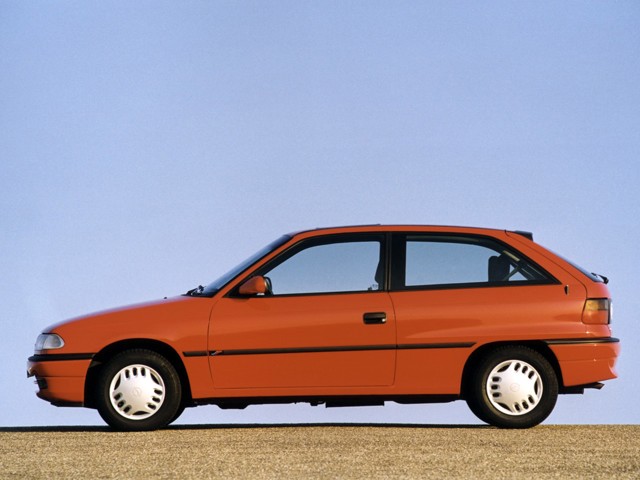 Opel Astra 3 Doors photo 10