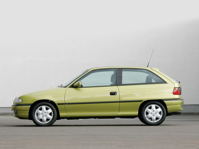 Opel Astra 3 Doors photo 5