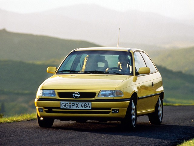 Opel Astra 3 Doors photo 6