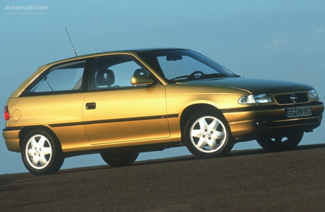 Opel Astra 3 Doors photo 3