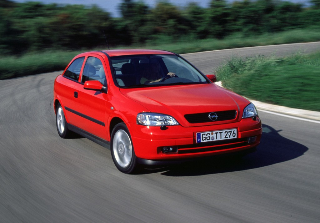 Opel Astra 3 Doors photo 15