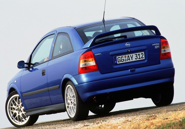 Opel Astra 3 Doors foto 39