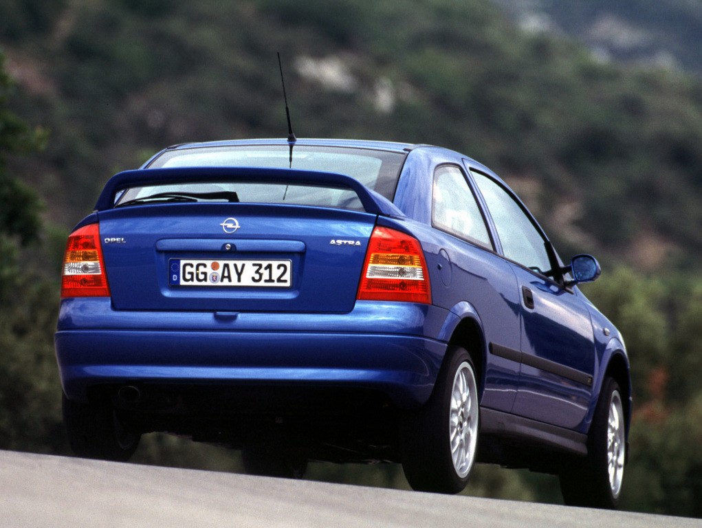 Opel Astra 3 Doors photo 43